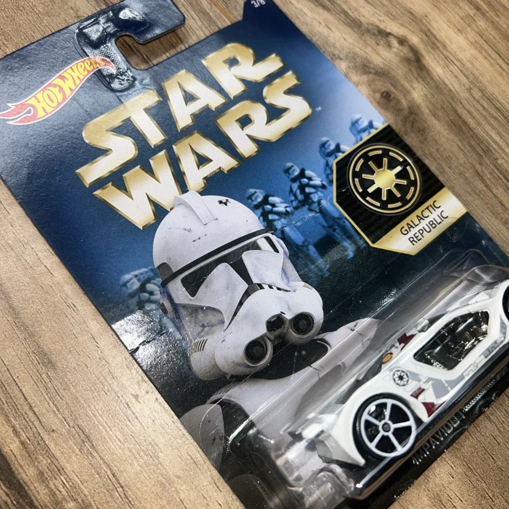 Hot Wheels Star Wars Impavido 1 Galactic Republic Diecast Car Mattel 2015‎ NEW!